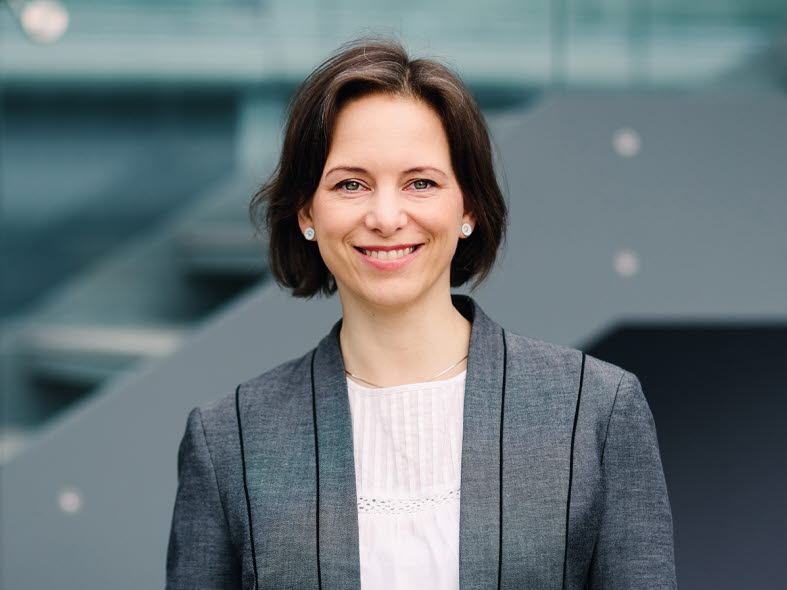 Camilla Fahlstrøm Harris - Head of Communication Camilla Fahlstrøm Harris